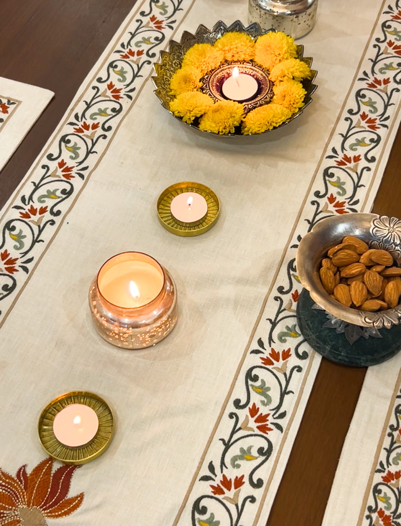 Mehek-e-Khizaan